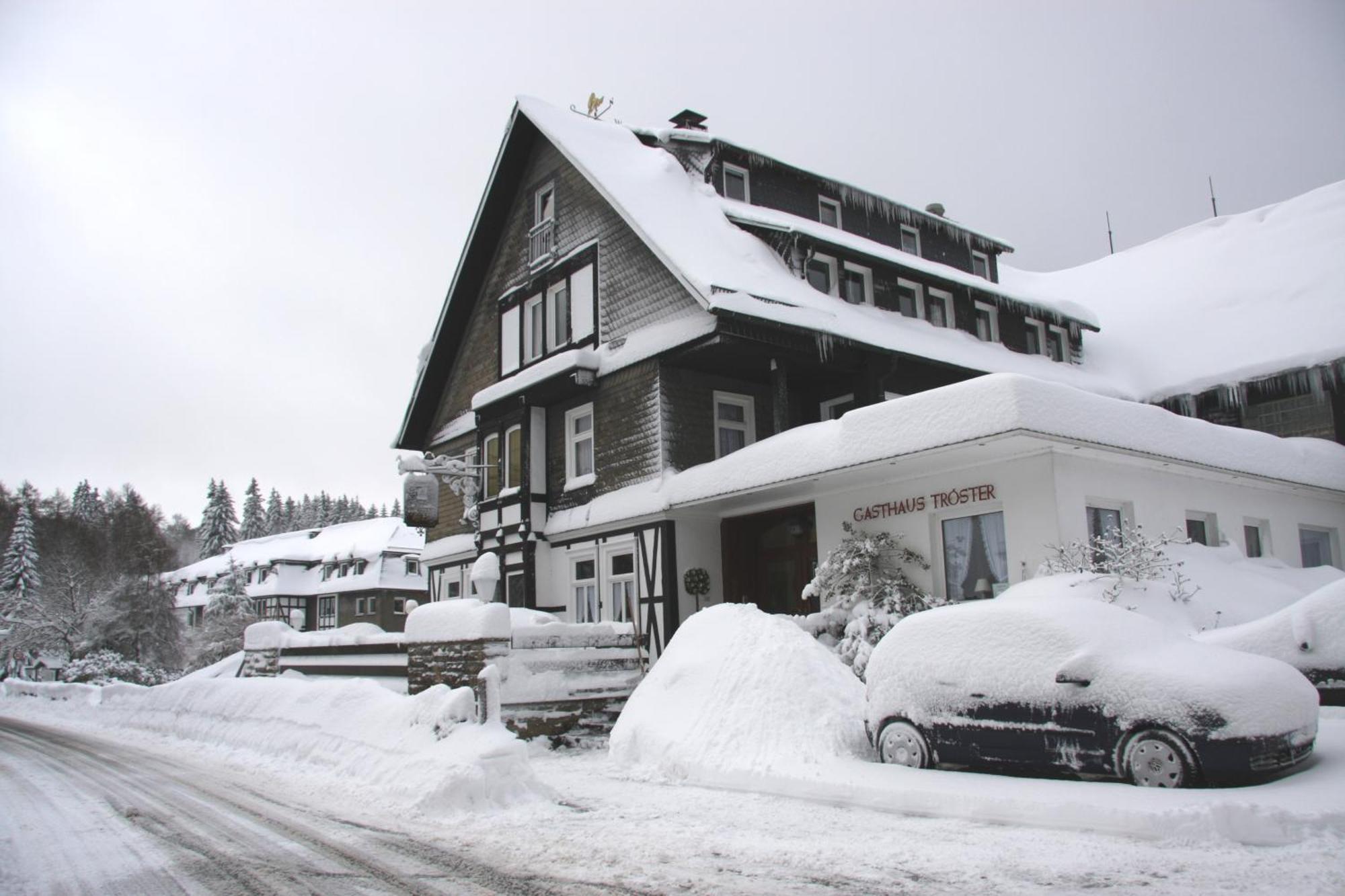 Hotel Gasthaus Tröster Schmallenberg Exterior foto